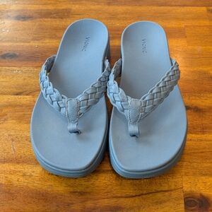 Vionic Kenji Platform Sandals Women's Sz11